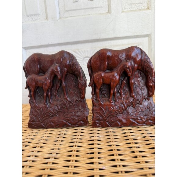 Vintage 60's Syroco Pressed Wood Equestrian Horse & Colt Bookends - Picture 1 of 11